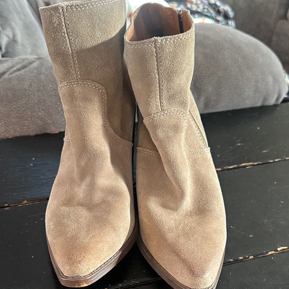 Lucky Brand Tan Suede Ankle Boots